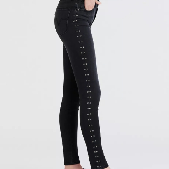NWOT...LEVIS..MILE HIGH SUPER SKINNY STUDDED WOMEN'S JEANS... Size 26 - Picture 1 of 11